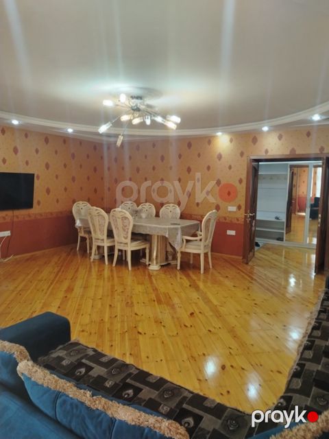 İcarəyə verilir 3 otaqlı köhnə tikili 100 m² — Bakı