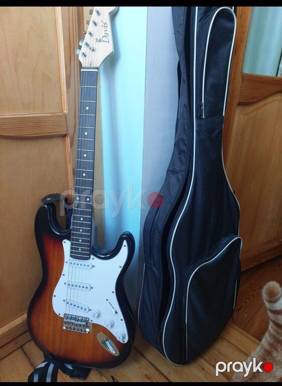 Elektro gitara — Musiqiə alətləri, Sumqayıt (2)