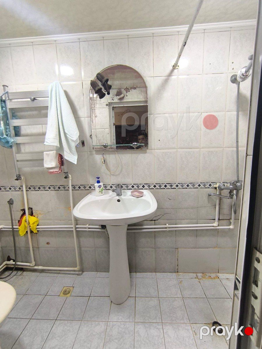 Satılır 2 otaqlı köhnə tikili 55 m² — Mənzil, Bakı (5)