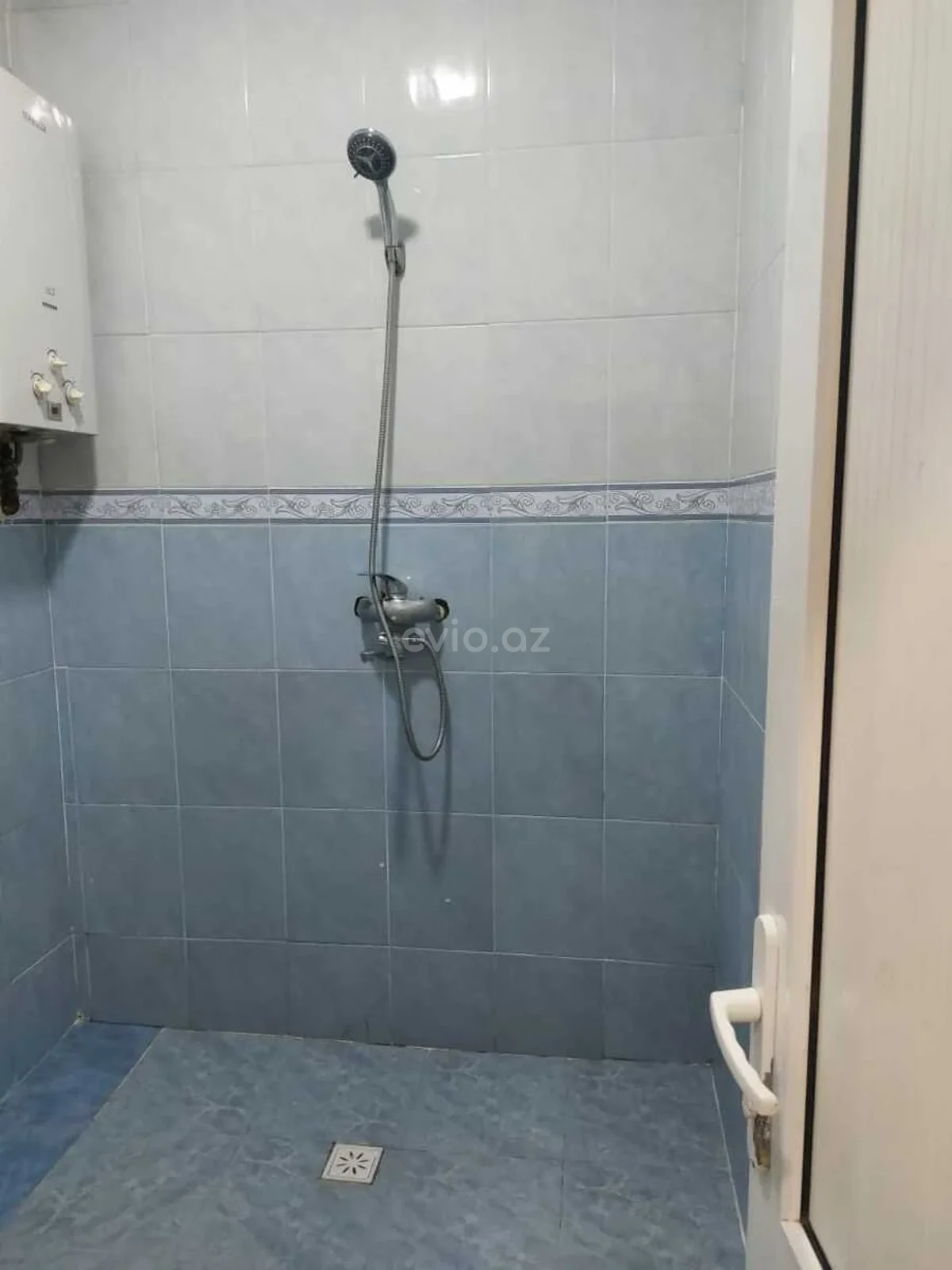 Kirayə 2 otaqlı mənzil İnşaatçılar metrosu yaxınlığında — Mənzil, Bakı (7)