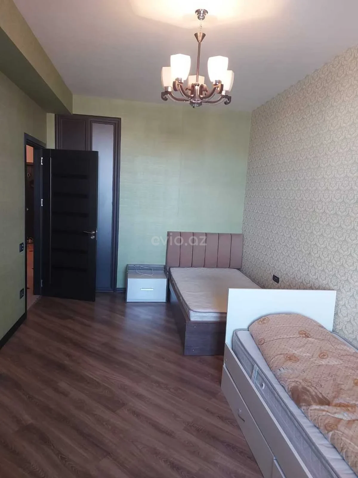 Kirayə 4 otaqlı mənzil Nəriman Nərimanov metrosu yaxınlığında — Mənzil, Bakı (3)