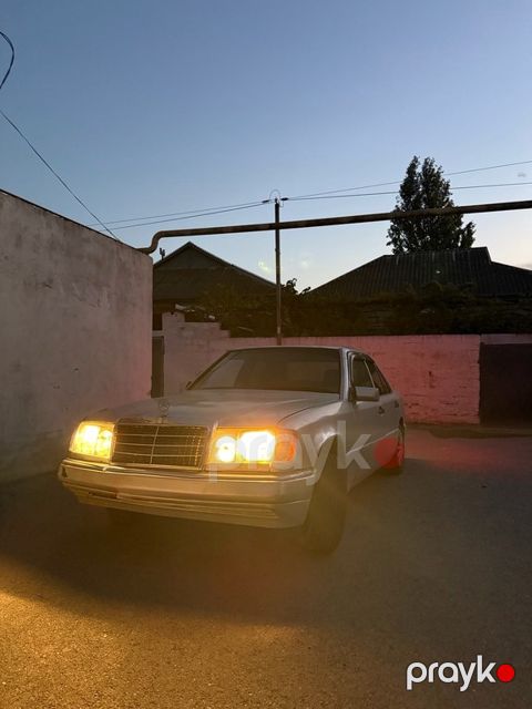 Mercedes 200 E, 2.0 L, 1993 il, 430 000 km — Bakı