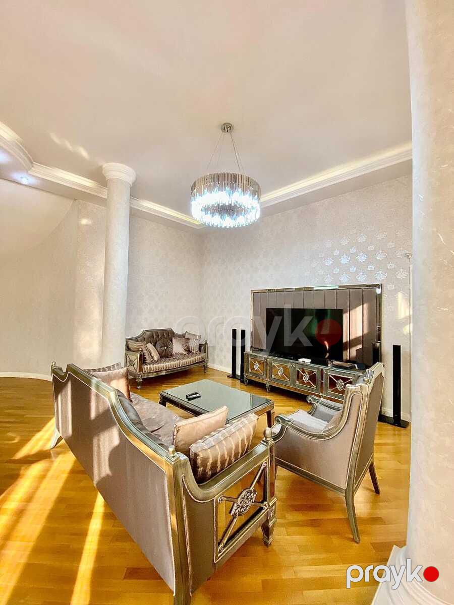 Satılır 5 otaqlı həyət evi/bağ evi 420 m² — Ev, villa, Bakı (9)