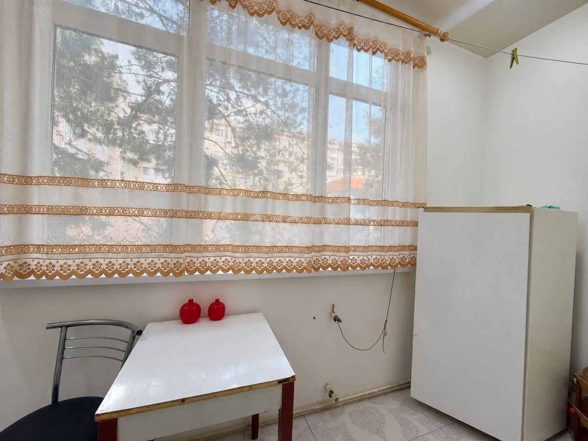 Kirayə 4 otaqlı mənzil Nərimanov rayonunda — Mənzil, Bakı (4)