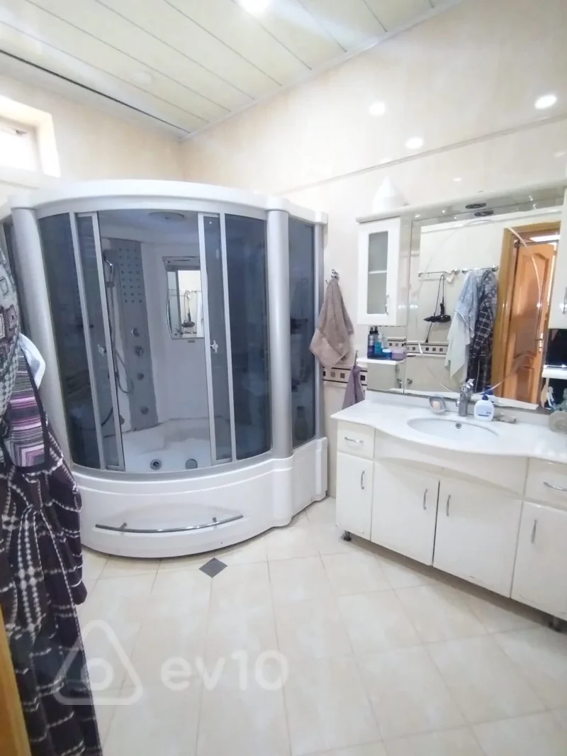 9 otaqlı həyət evi, 640 m², Koroğlu küc — Ev, villa, Bakı (12)