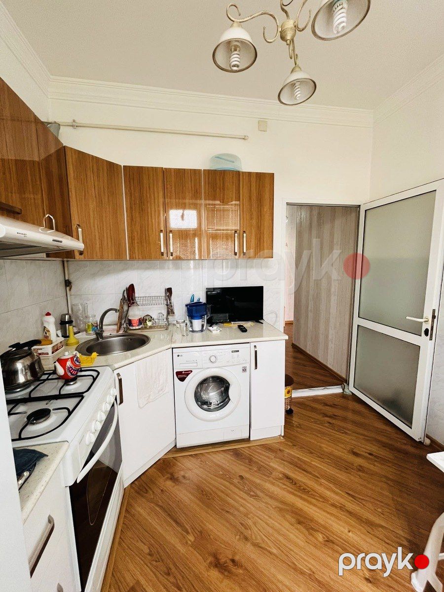Satılır 2 otaqlı köhnə tikili 61 m² — Mənzil, Bakı (9)