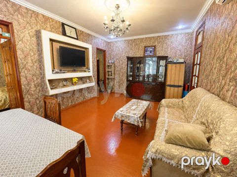 Satılır 2 otaqlı köhnə tikili 35 m² — Bakı