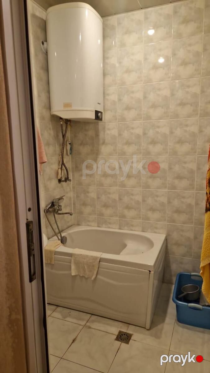 Satılır 2 otaqlı köhnə tikili 55 m² — Mənzil, Bakı (6)