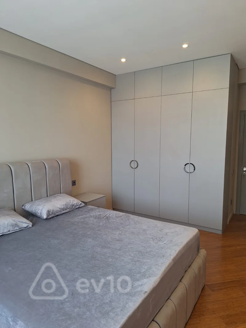 3 otaqlı mənzil, 105 m², Təbriz küçəsi — kirayə — Mənzil, Bakı (9)