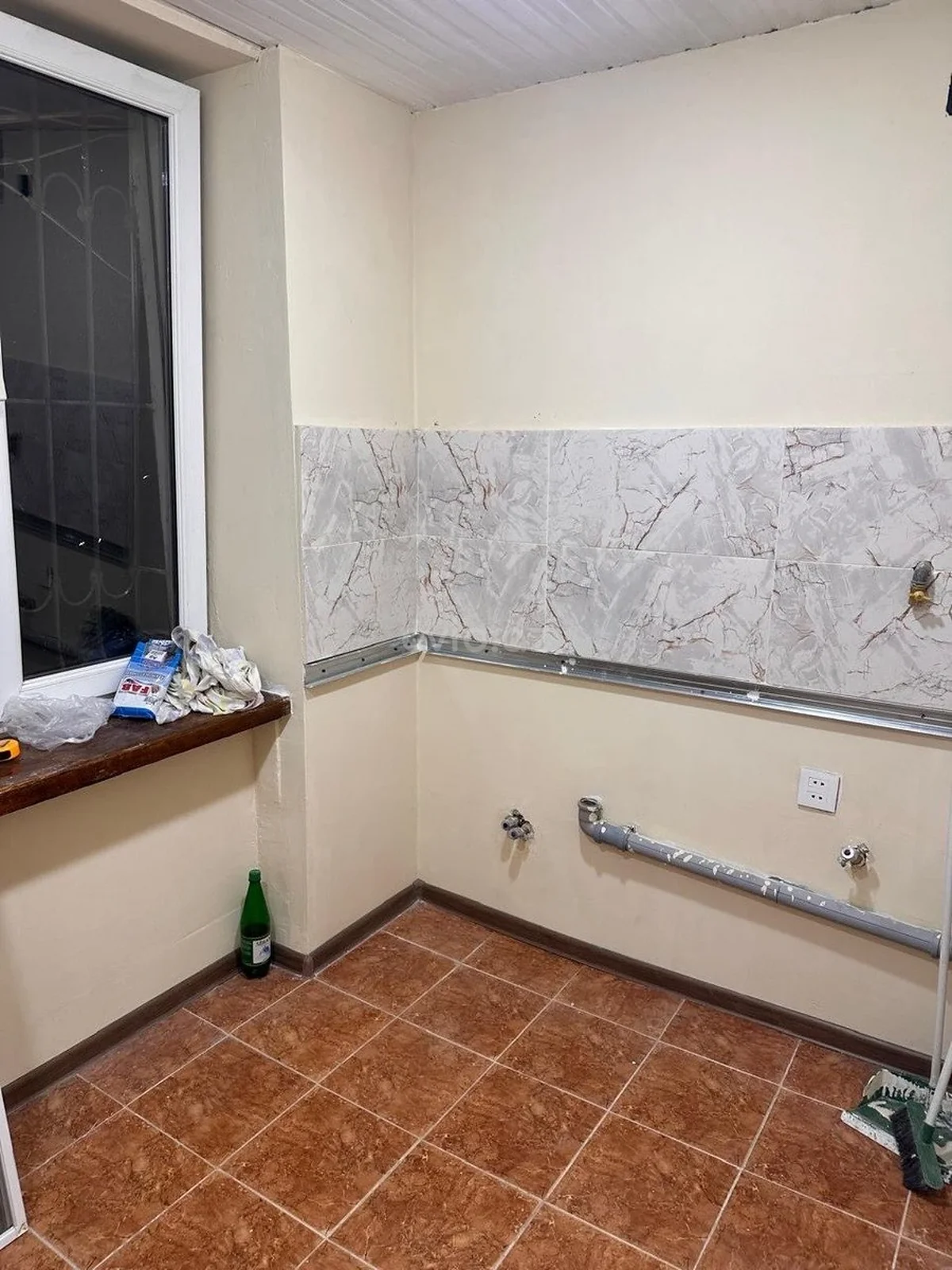 Kirayə 1 otaqlı mənzil Neftçilər metrosu yaxınlığında — Mənzil, Bakı (6)