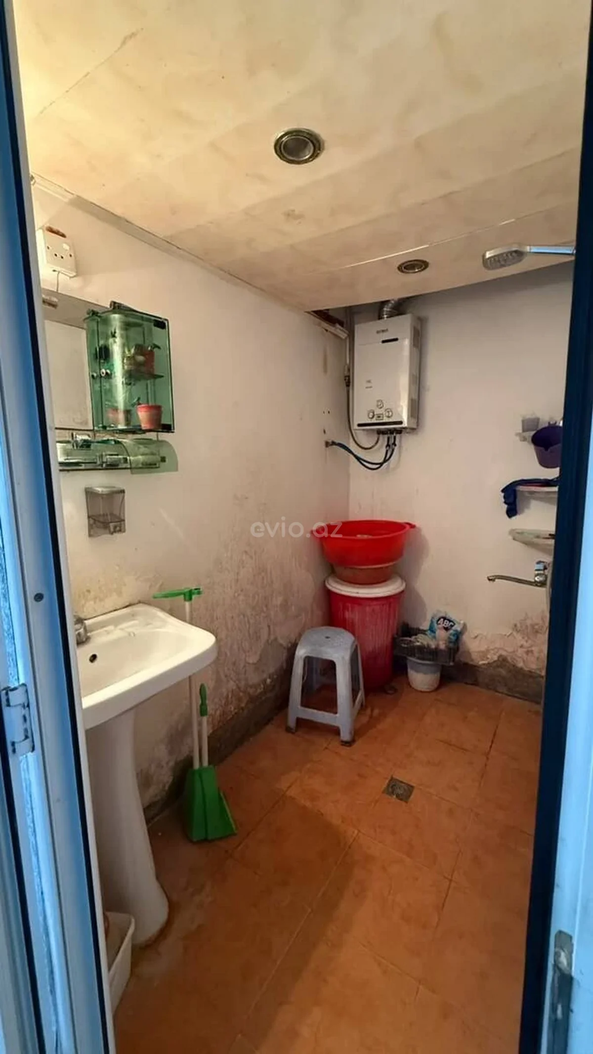 2 otaqlı orta təmirli mənzil satılır Hövsan qəsəbəsində — Mənzil, Bakı (8)