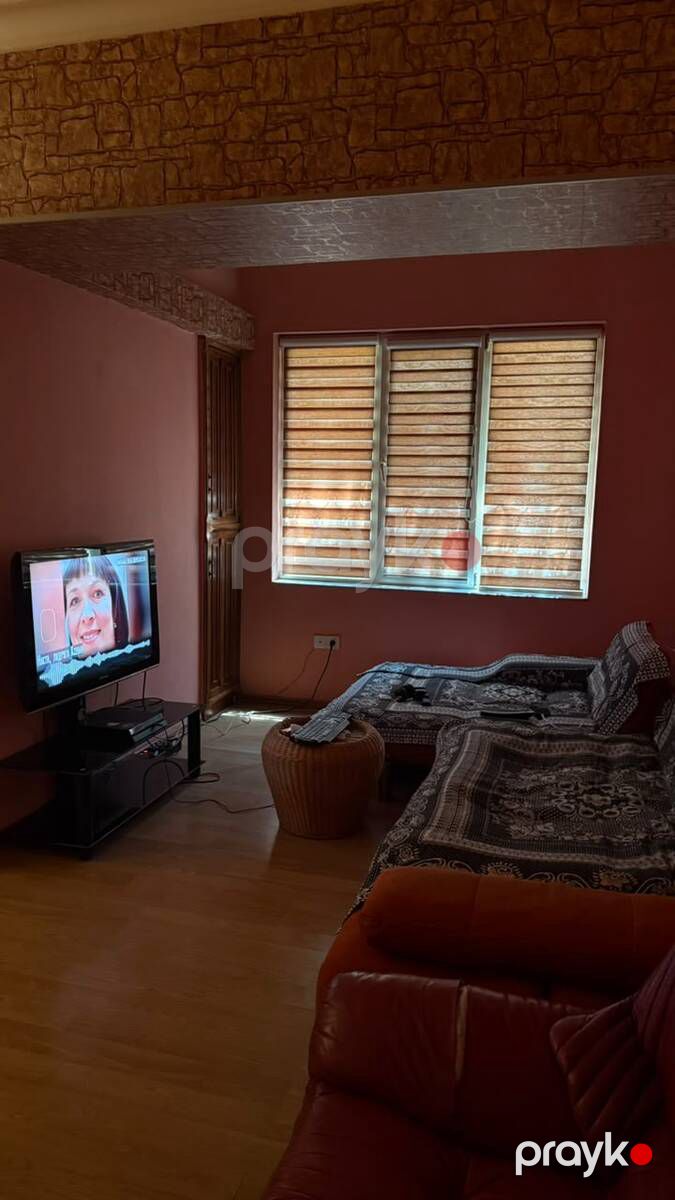 Satılır 4 otaqlı köhnə tikili 100 m² — Mənzil, Bakı (2)
