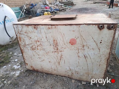 Bak, Metal, 1500 l l, İşlənmiş, Ünvandan götürmə — Bakı