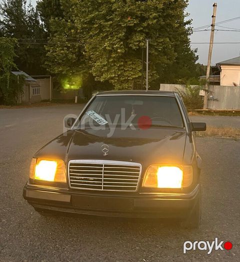 Mercedes 220 E, 2.2 L, 1993 il, 900 000 km — Füzuli