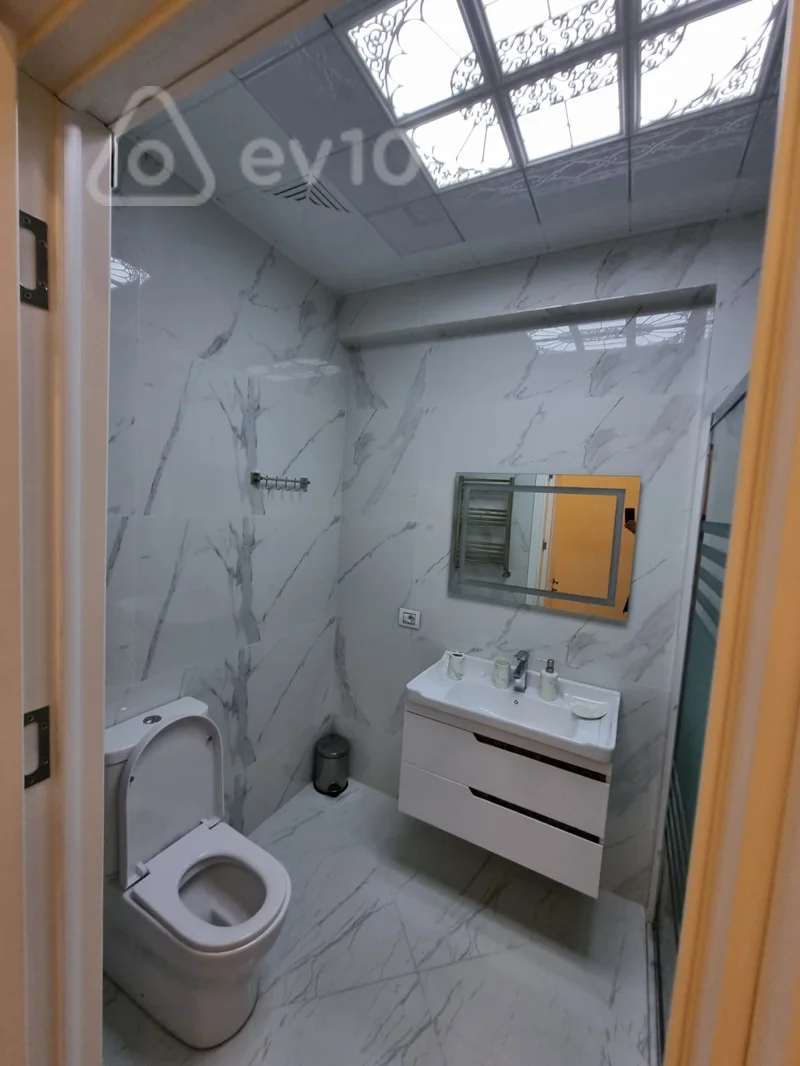 3 otaqlı mənzil, 145 m², Cəfər Cabbarlı 34 — kirayə — Mənzil, Bakı (10)