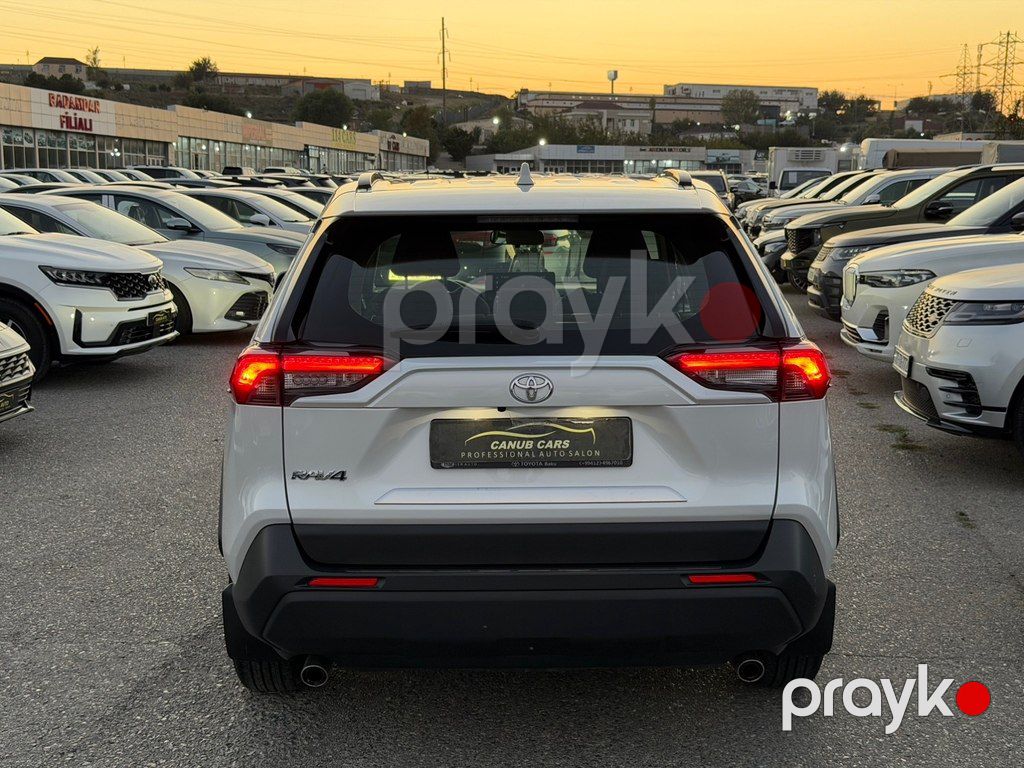 Toyota RAV4, 2.5 L, 2023 il, 49 900 km — Avtomobillər, Bakı (9)