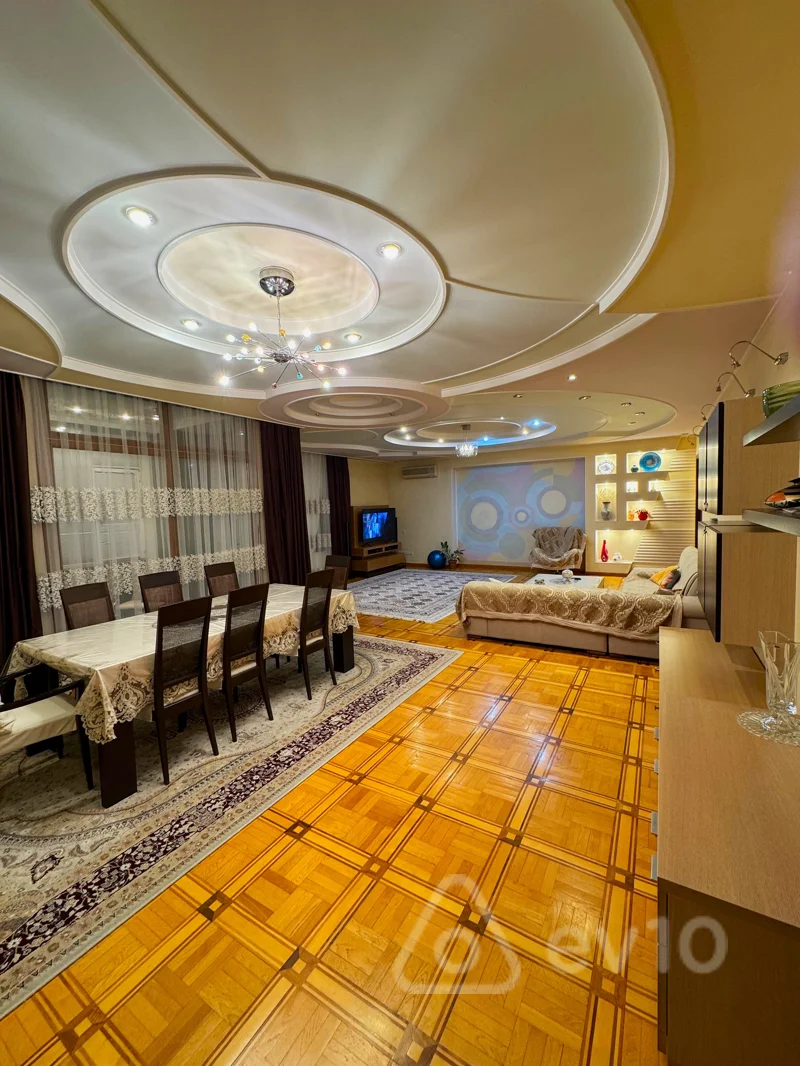5 otaqlı mənzil, 245 m², Rəşid Behbudov pr — Mənzil, Bakı (3)