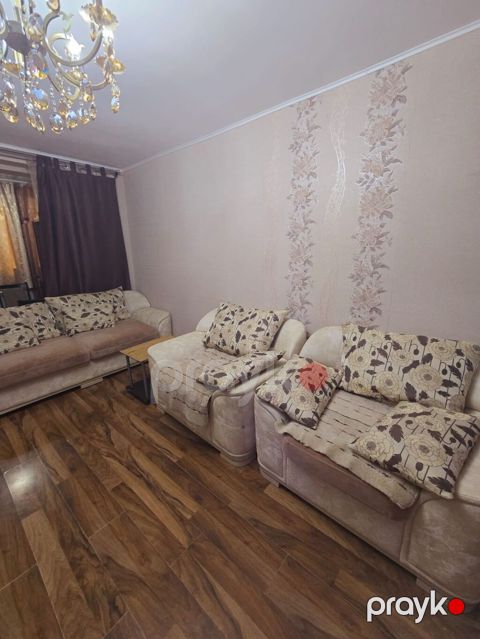 Kirayə verilir Aylıq 1000 AZN 4 otaqlı, 75 m², ikinci əl mənzil — Bakı