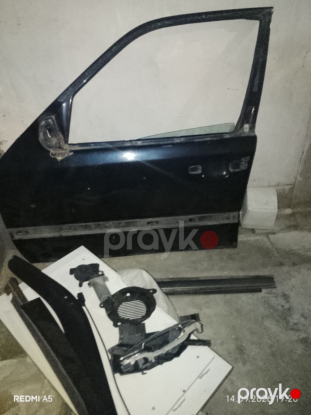 Məhsul: Avtomobil qapısı (ön sağ) Təsvir: - Rəng: tünd göy/qara ton — Kuzov hissələri, Bakı (3)