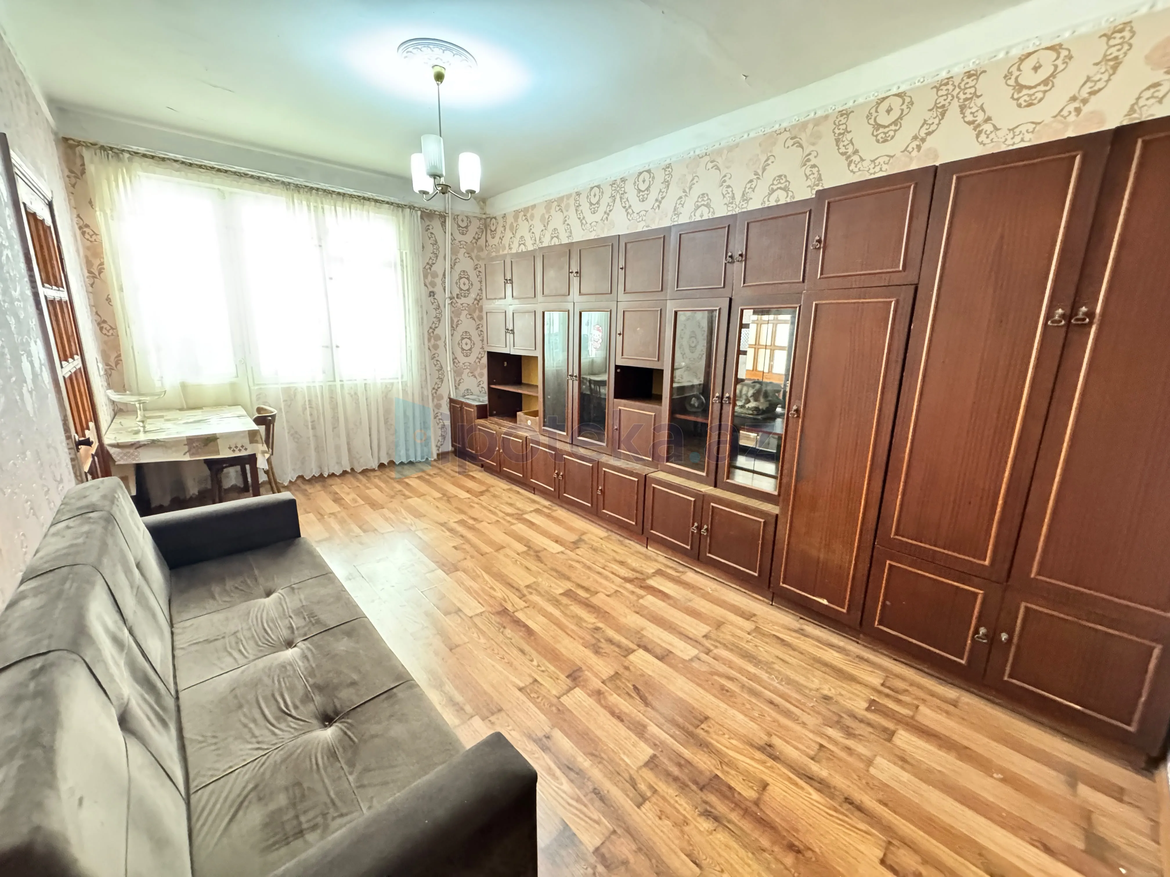 Satılır: 1 Otaq, Köhnə tikili, Nəsimi r., 3-cü mkr q., 40.00 m² — Bakı