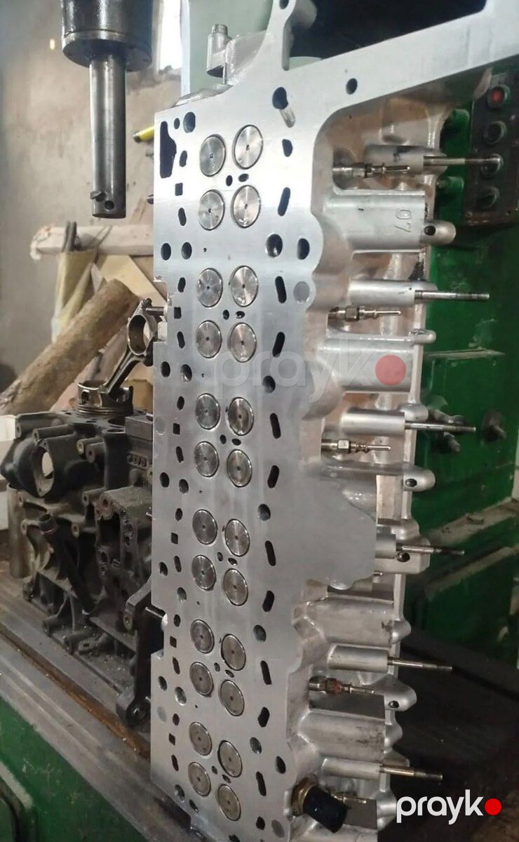 Mercedes-Benz 111, 2.3 mühərrik başlığı — Ehtiyat hissələri və aksesuarlar, Quba (2)