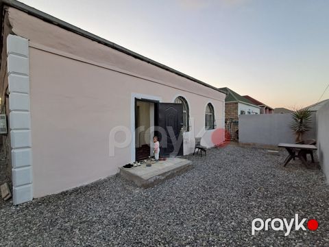 Həyət evi, Binə qəs — Bakı