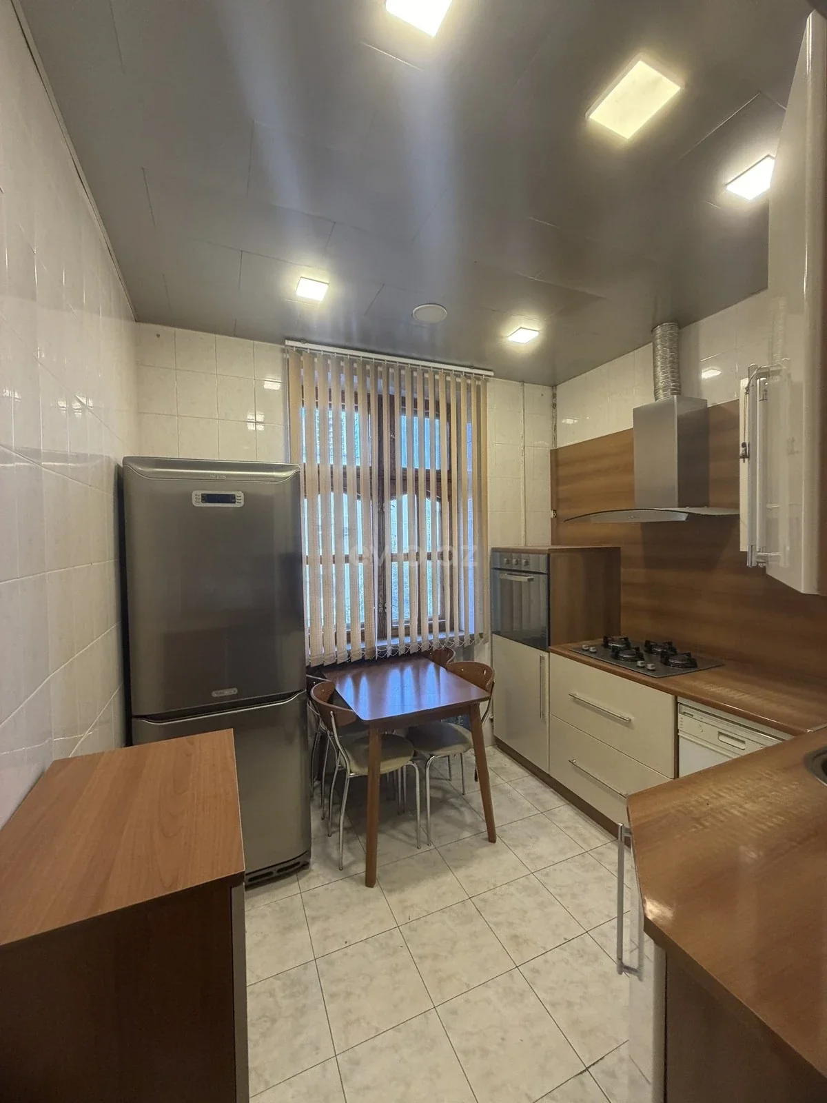 Kirayə 3 otaqlı mənzil Şah İsmayıl Xətai metrosu yaxınlığında — Mənzil, Bakı (4)
