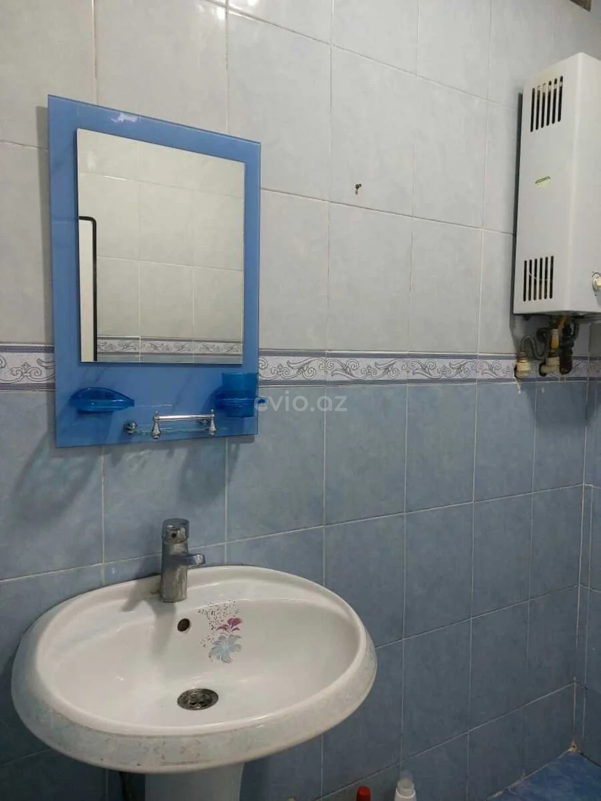 Kirayə 2 otaqlı mənzil İnşaatçılar metrosu yaxınlığında — Mənzil, Bakı (8)