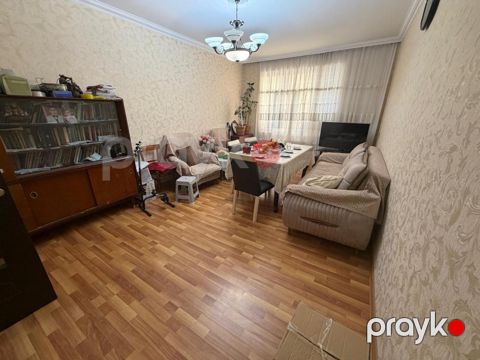 Satılır 3 otaqlı köhnə tikili 75 m² — Bakı