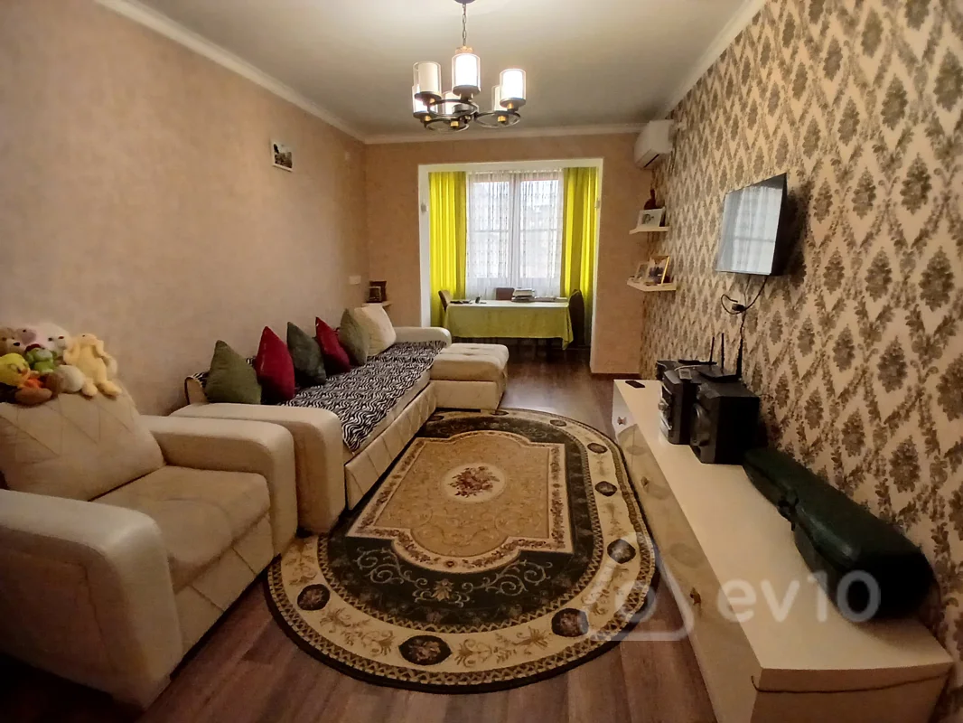 2 otaqlı mənzil, 70 m², Parlament prospekti — Bakı