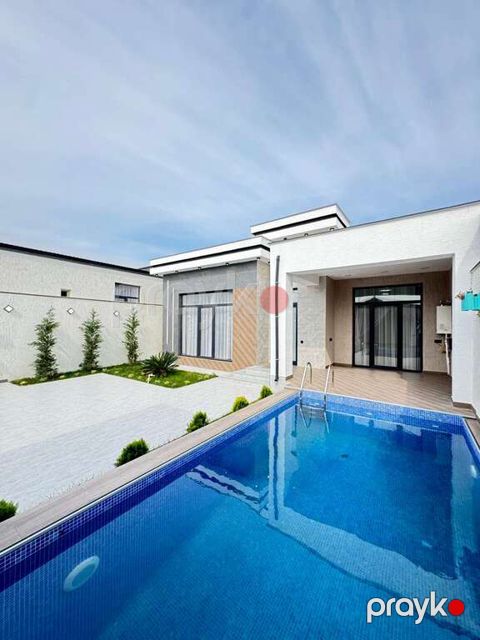 Satılır 4 otaqlı həyət evi/bağ evi 150 m² — Bakı