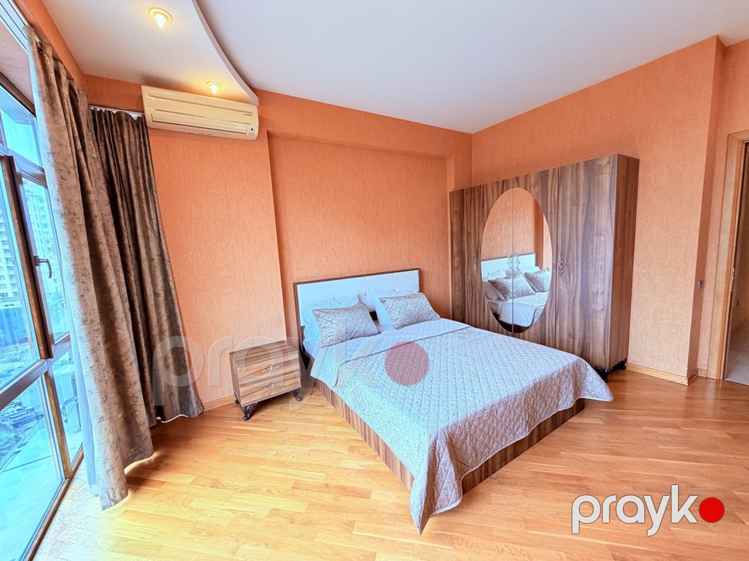 Satılır 4 otaqlı yeni tikili 200 m² — Mənzil, Bakı (11)