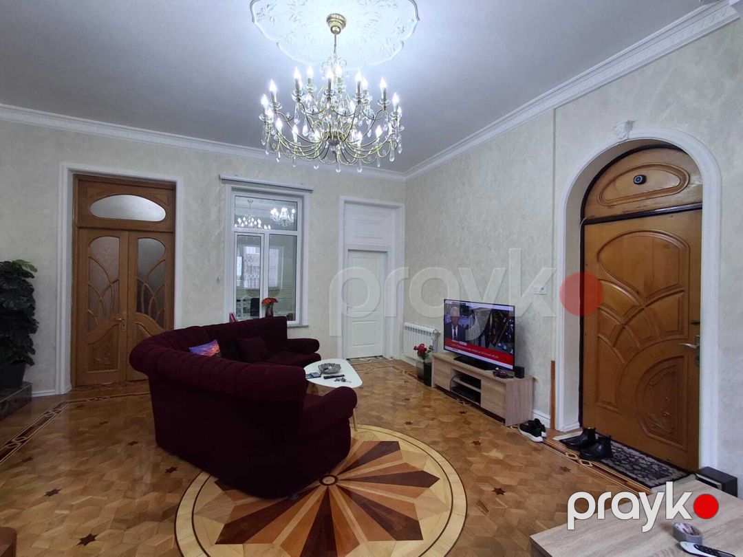 Satılır 5 otaqlı köhnə tikili 150 m² — Mənzil, Bakı (6)