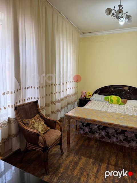 Həyət evi, Azadlıq m — Bakı