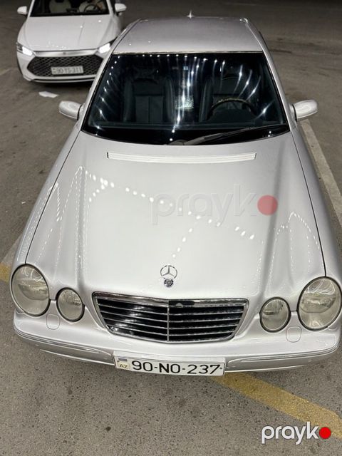 Mercedes E 220, 2.2 L, 1999 il, 578 000 km — Bakı