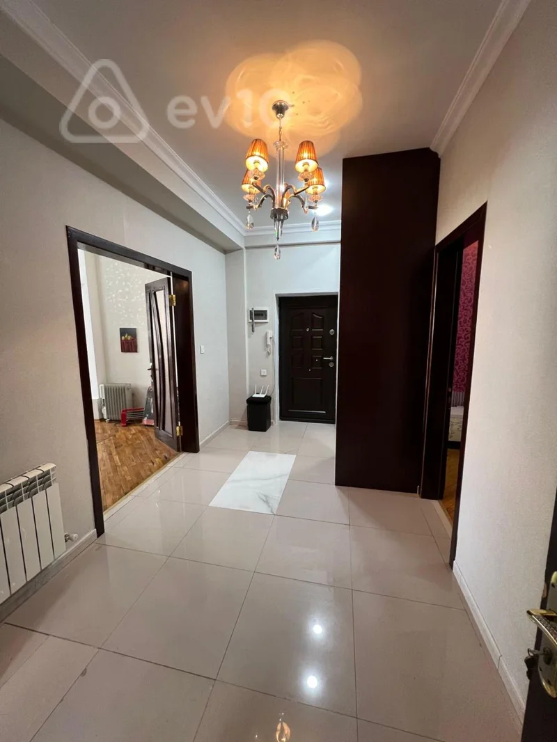 2 otaqlı mənzil, 80 m², Xan Şuşinski küç — kirayə — Bakı