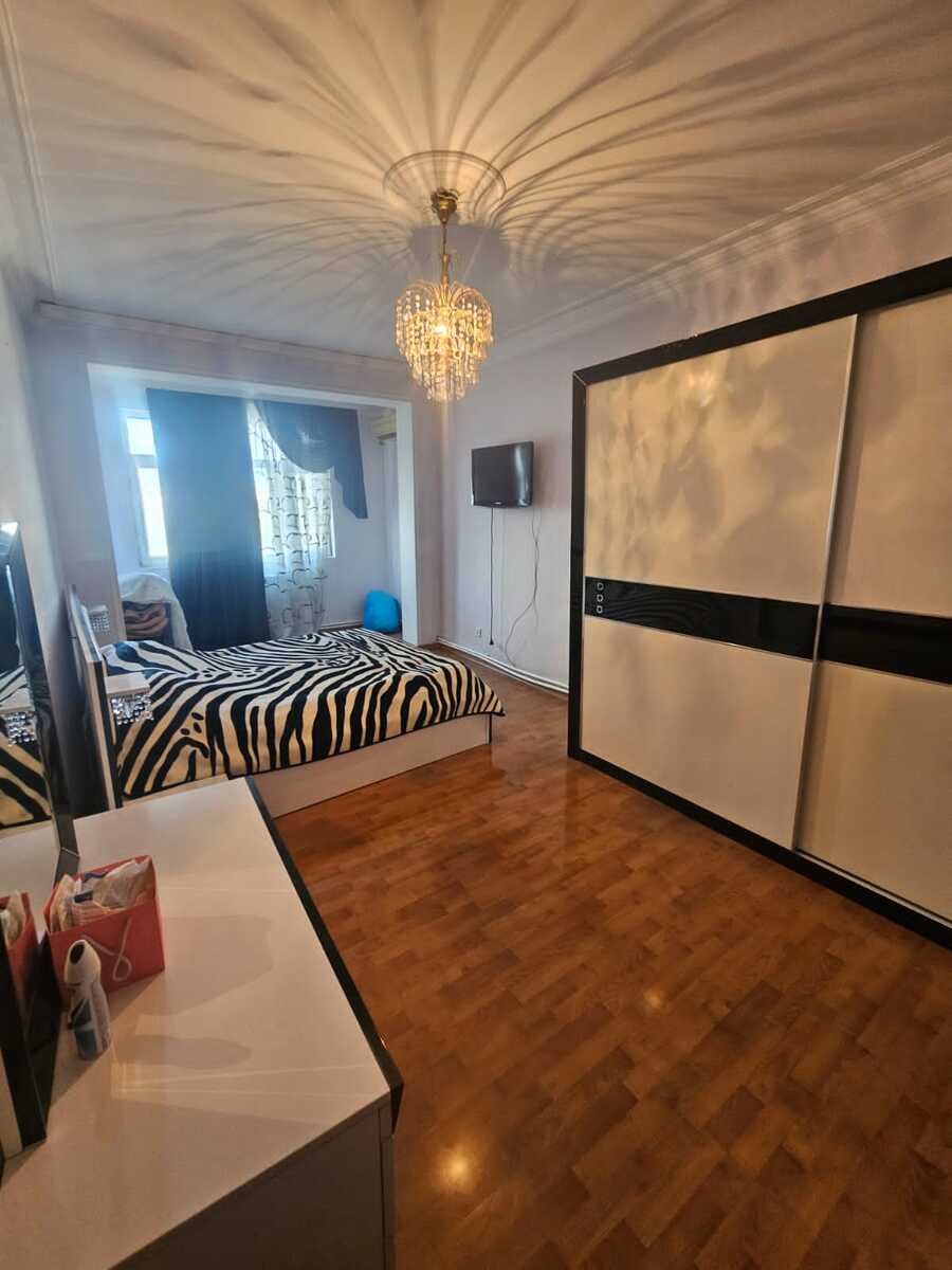 Satılır 5 otaqlı köhnə tikili 120 m² — Mənzil, Bakı (3)