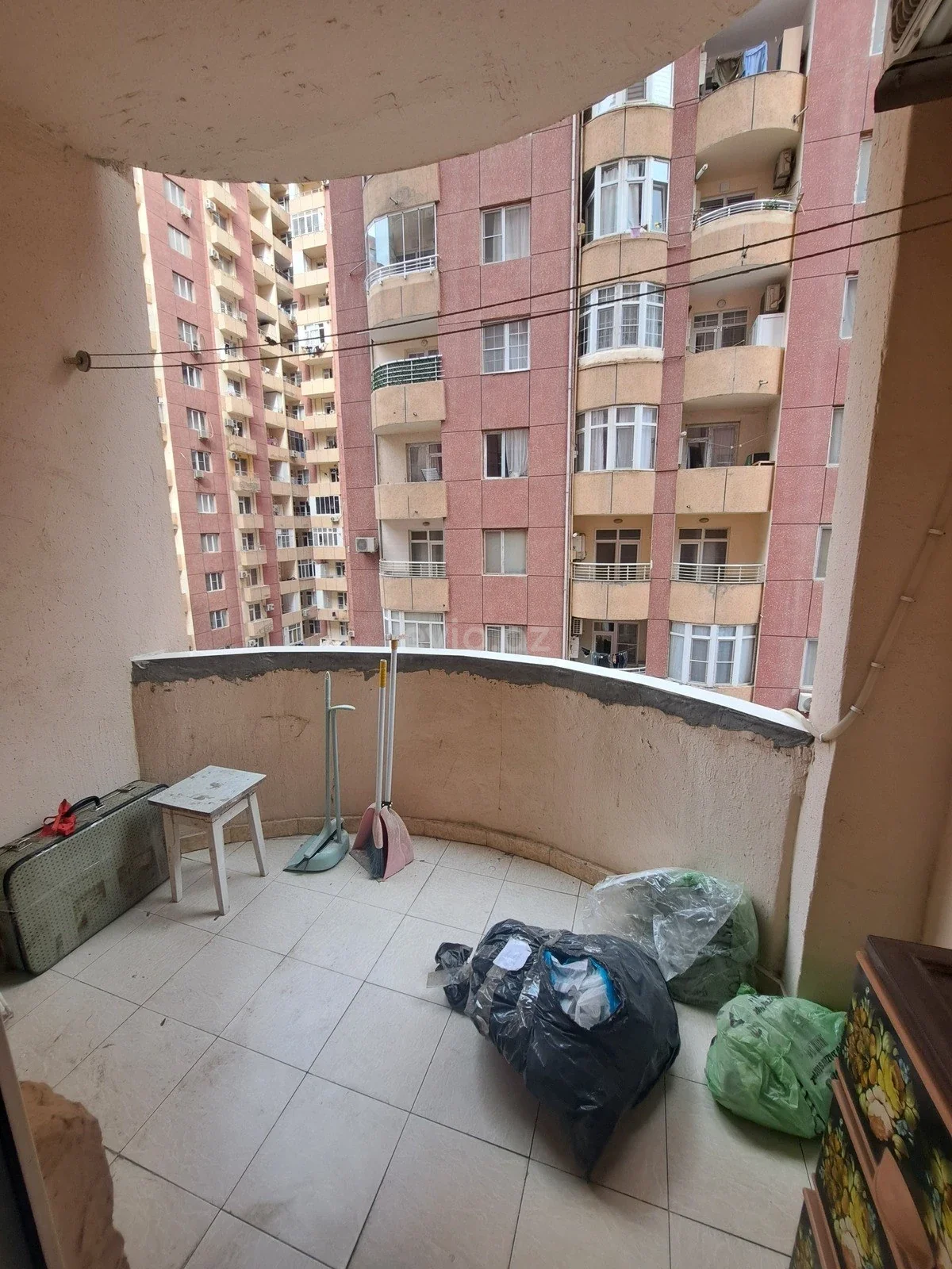 Kirayə 1 otaqlı mənzil İnşaatçılar metrosu yaxınlığında — Mənzil, Bakı (9)
