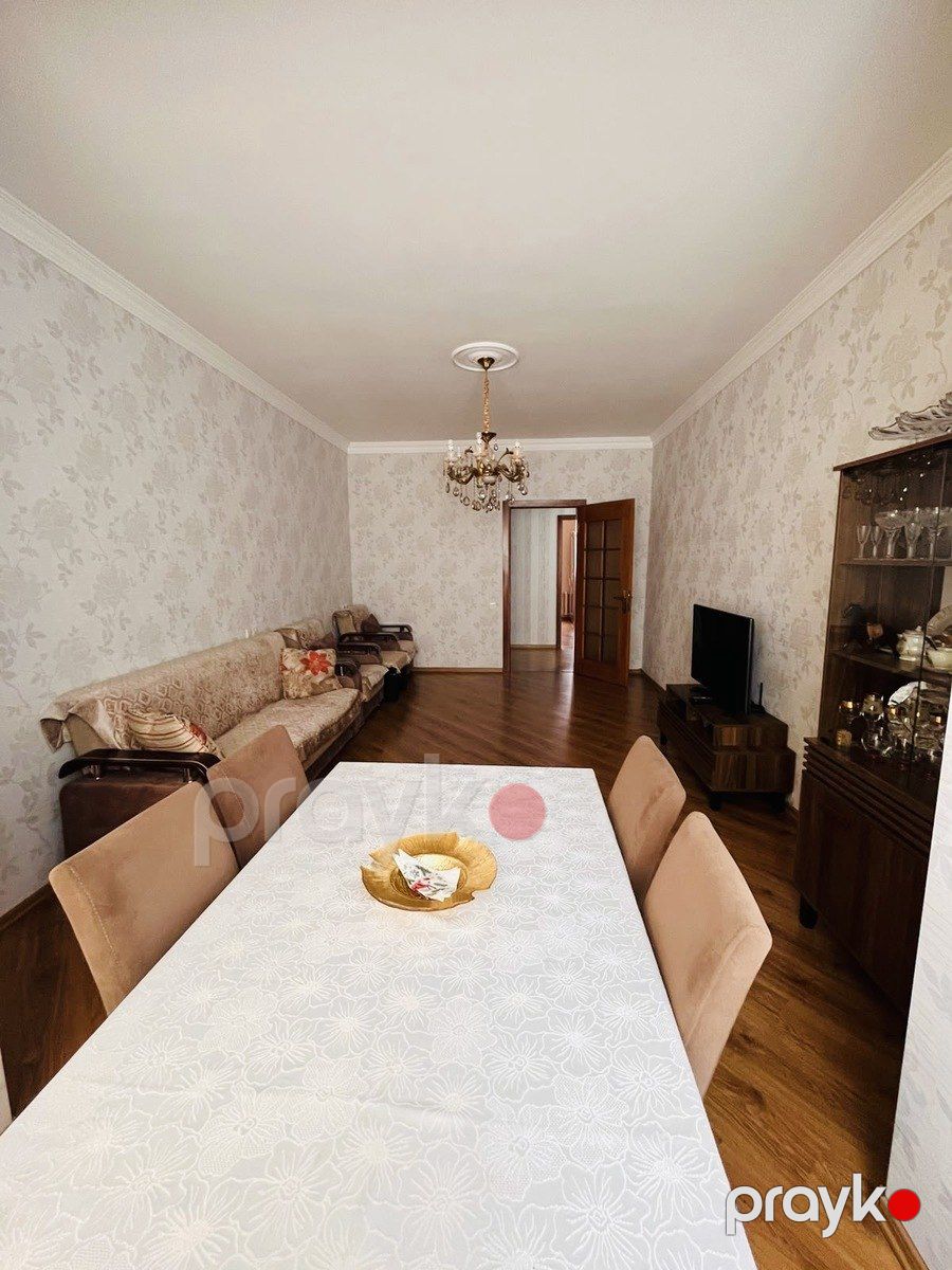 Satılır 2 otaqlı köhnə tikili 61 m² — Mənzil, Bakı (3)
