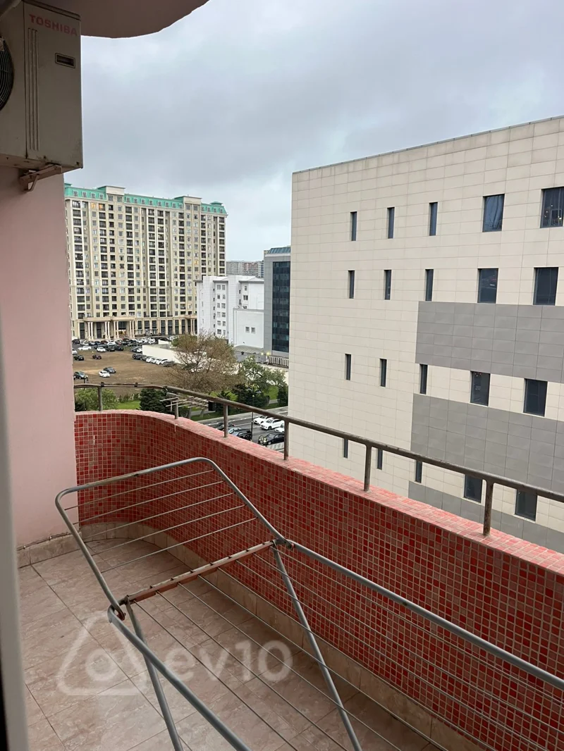 4 otaqlı mənzil, 185 m², 28 may metrosu — kirayə — Mənzil, Bakı (7)