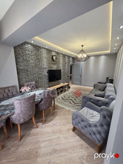 İcarəyə verilir 3 otaqlı köhnə tikili 100 m² — Bakı
