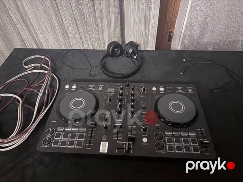 DJ setimi dəsti ilə birlikdə satıram. Hər şey ideal vəziyyətdədir, az — Bakı
