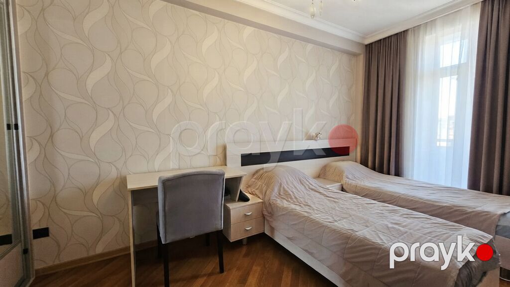 Şəhərin ən prestijli küçələrindən olan Cəfər Xəndan yerləşir Modera — Mənzil, Bakı (8)