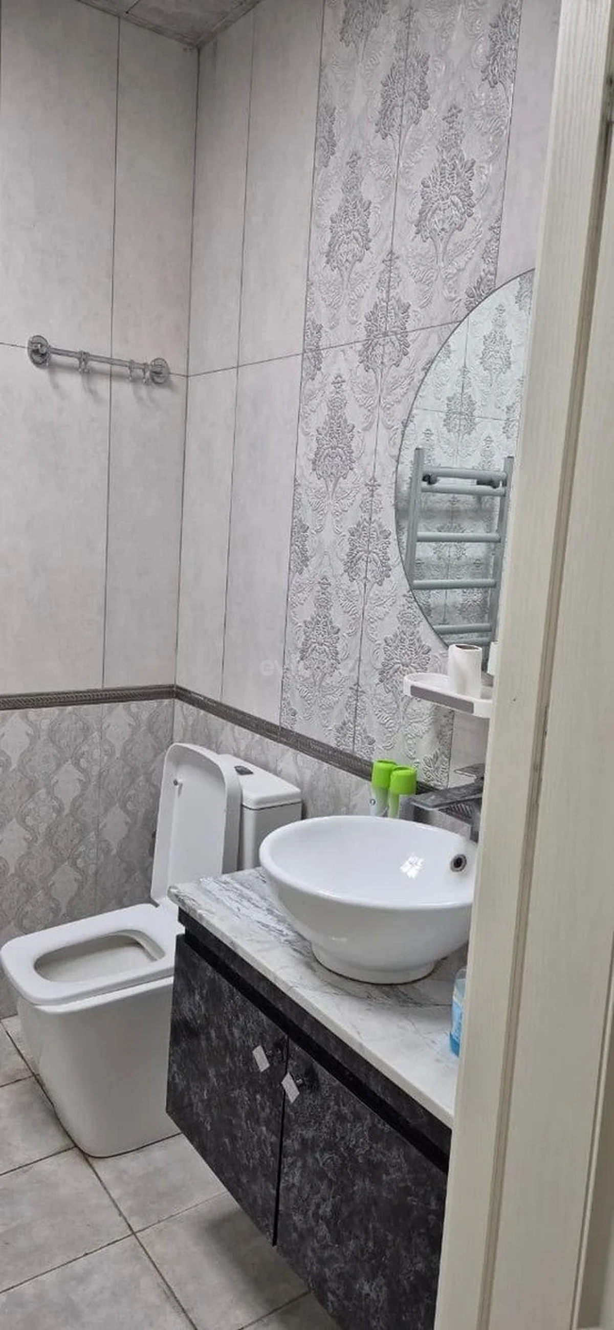 Kirayə 2 otaqlı mənzil Nəsimi metrosu yaxınlığında — Mənzil, Bakı (5)