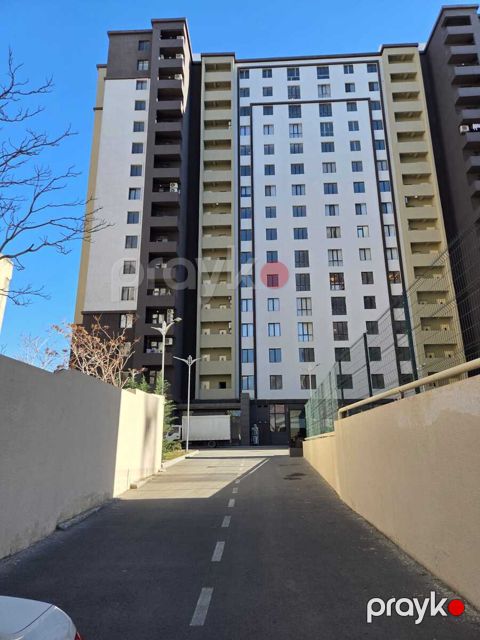 Satılır 3 otaqlı yeni tikili 135 m² — Bakı