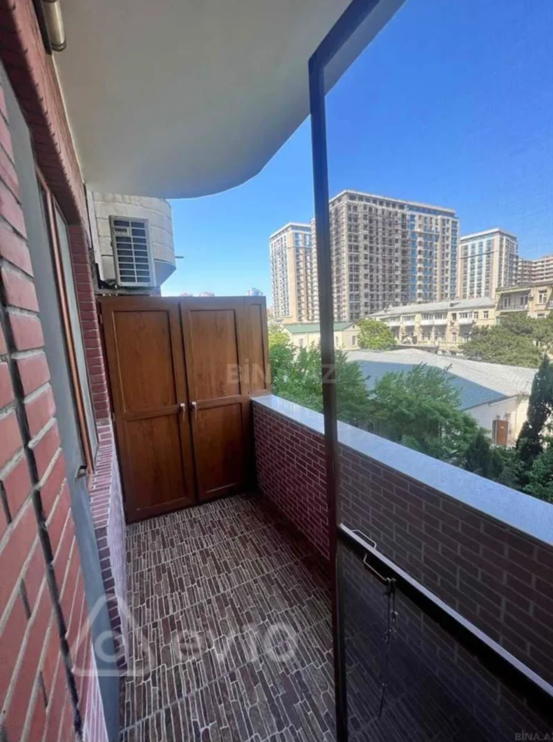 3 otaqlı mənzil, 160 m², Şamil Əzizbəyov küçəsi 88B — kirayə — Mənzil, Bakı (12)
