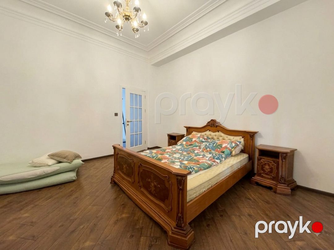 Satılır 4 otaqlı köhnə tikili 130 m² — Mənzil, Bakı (12)