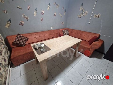 *divan +jurnalni satilir* *divan açilmir baza yoxdur* qiyməti 300₼* — Bakı