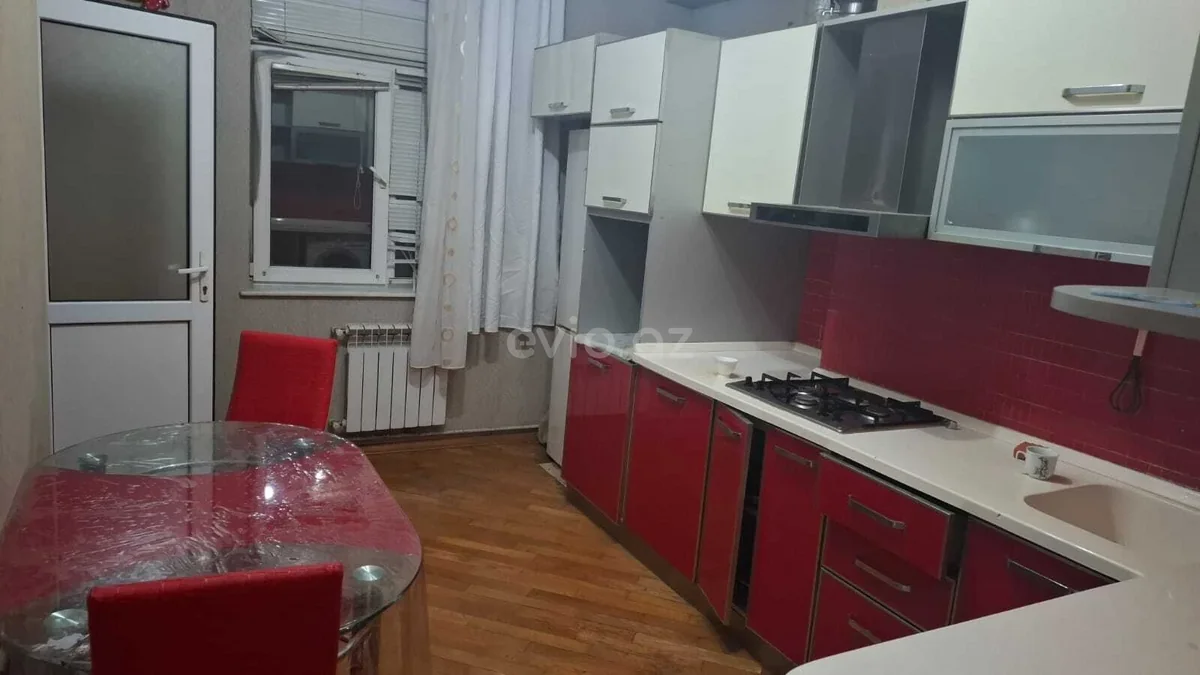 Kirayə 2 otaqlı mənzil İnşaatçılar metrosu yaxınlığında — Mənzil, Bakı (4)