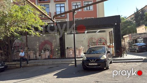Satılır obyekt 90 m² — Bakı